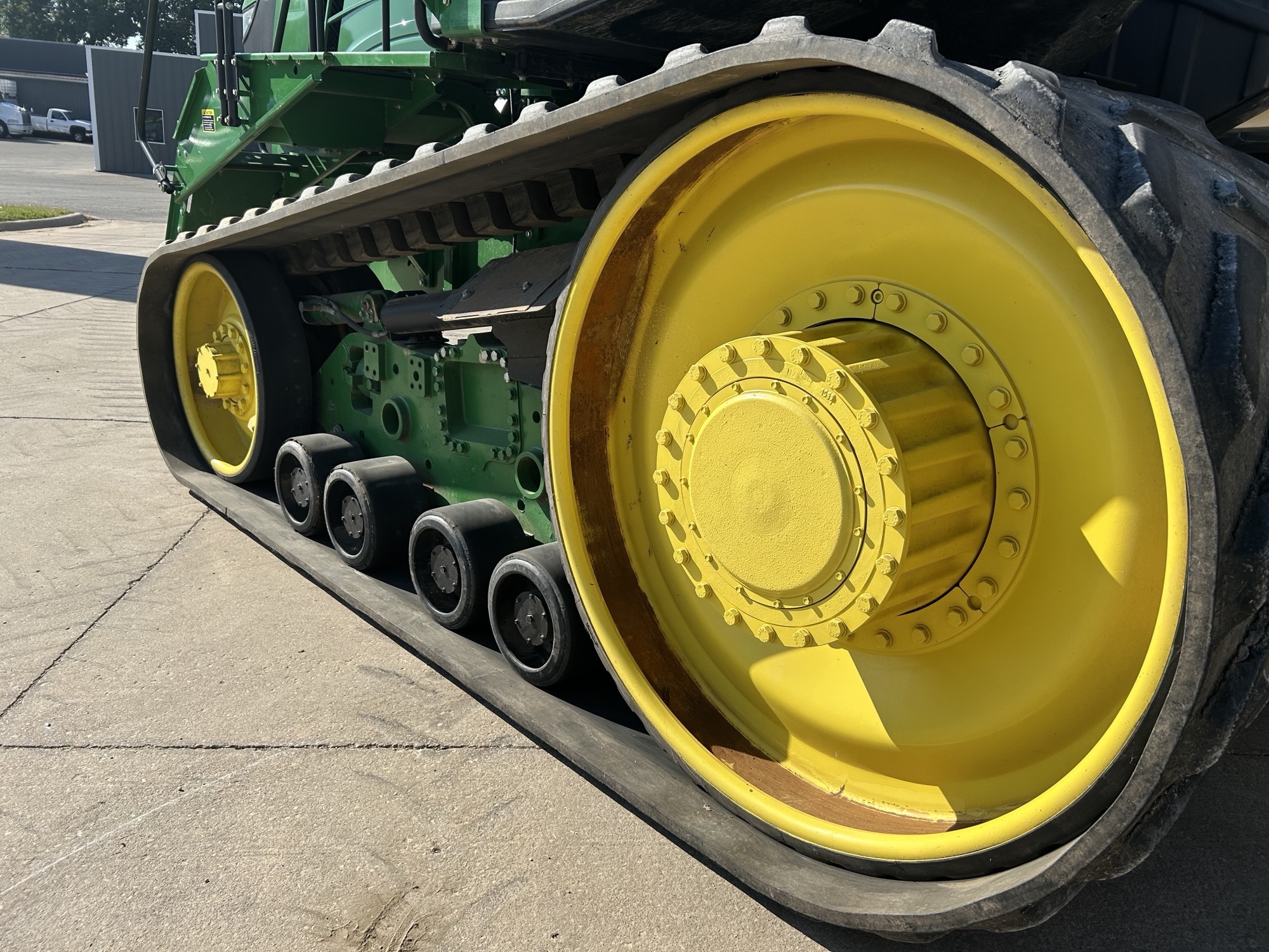  2013 John Deere 9560RT at Heritage Tractor in Freeport, IL