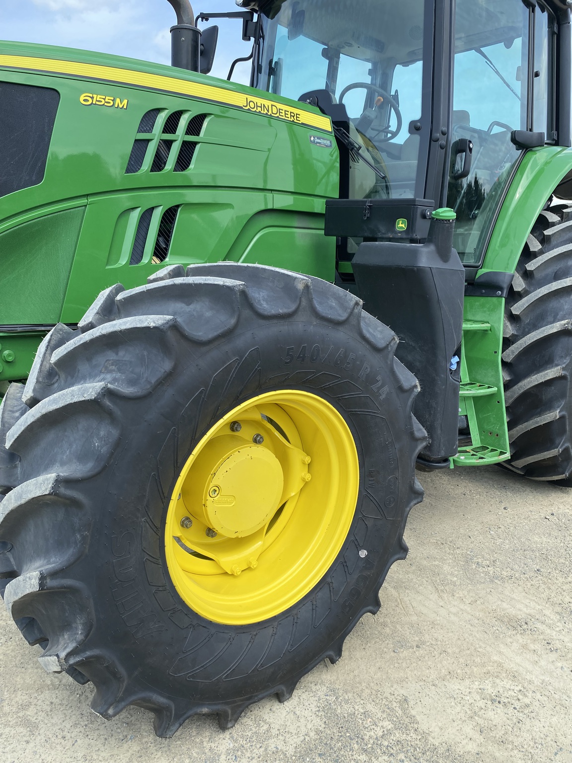 2024 John Deere 6155M Image 9