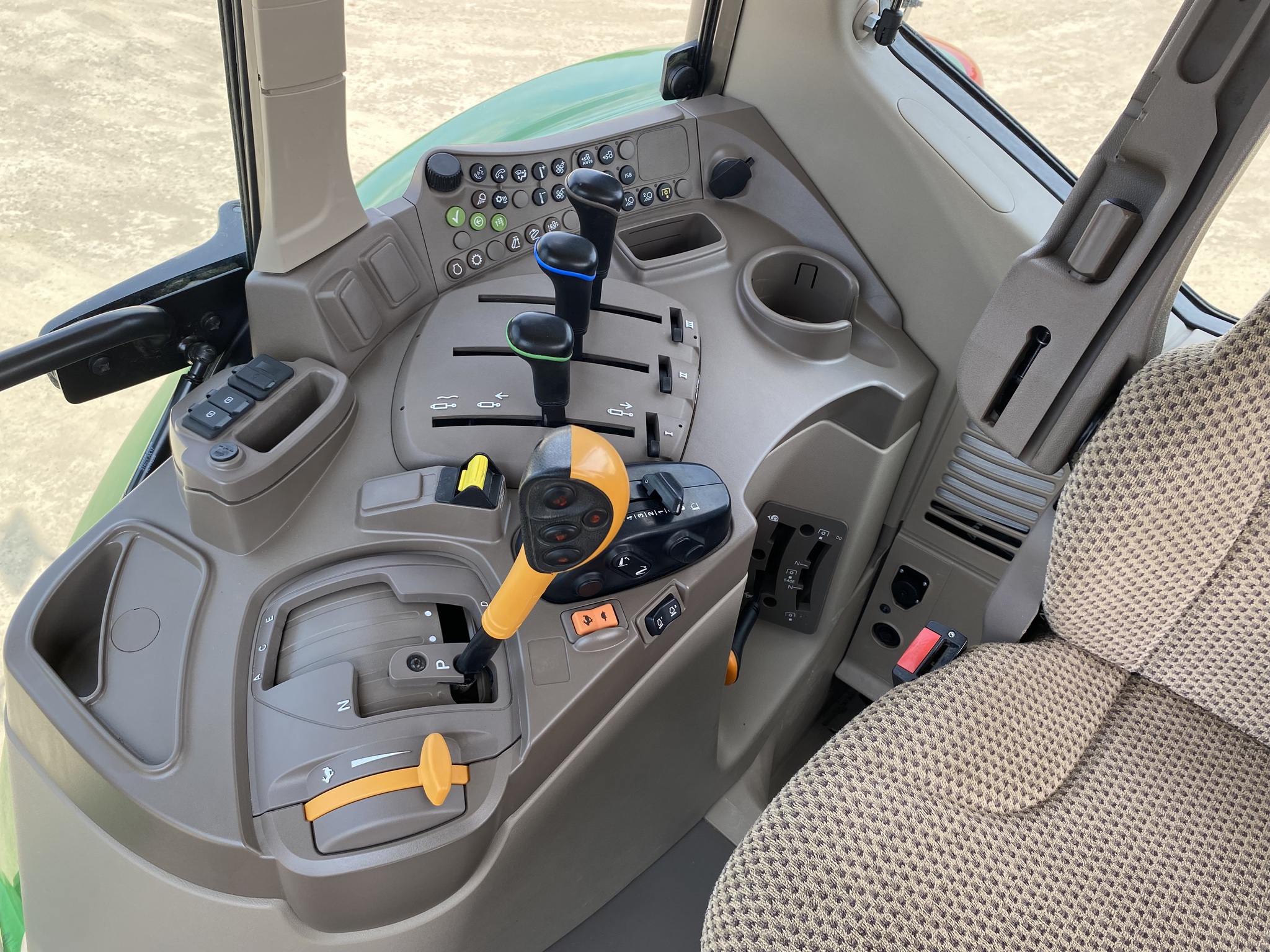 2024 John Deere 6155M Image 20