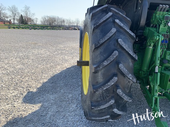Photo of 2023 John Deere 6R 175