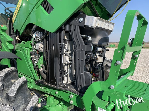 Photo of 2023 John Deere 6R 175