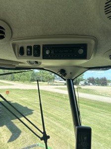 Used 2016 John Deere S680 Combines at Horizon Ag & Turf in Lloydminster, AB - Photo15