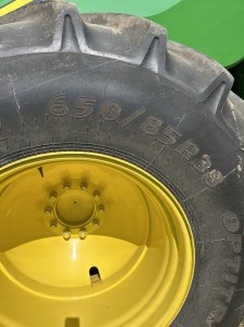 Used 2016 John Deere S680 Combines at Horizon Ag & Turf in Lloydminster, AB - Photo16