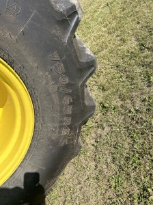 Used 2016 John Deere S680 Combines at Horizon Ag & Turf in Lloydminster, AB - Photo18