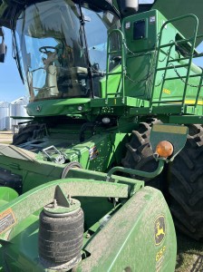 Used 2016 John Deere S680 Combines at Horizon Ag & Turf in Lloydminster, AB - Photo21