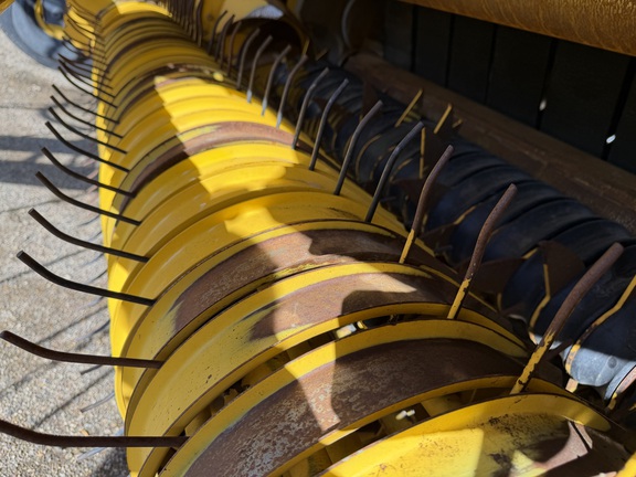 2022 New Holland Rollbelt 560 - Photo22