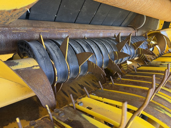 2022 New Holland Rollbelt 560 - Photo24