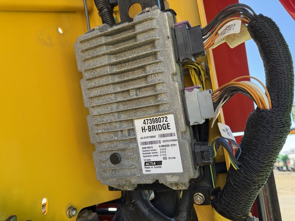 2022 New Holland Rollbelt 560 - Photo27