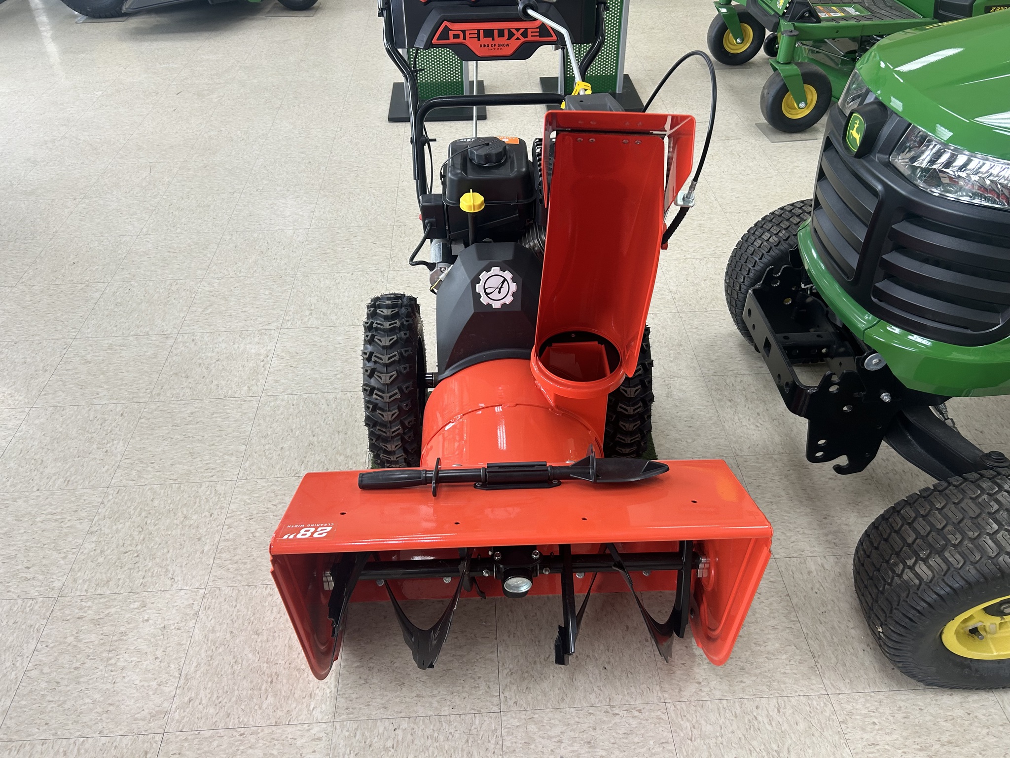 2025 Ariens 28 IN Deluxe Image 2