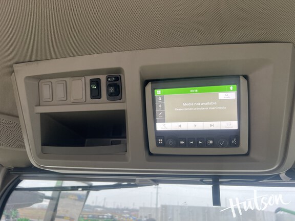 Photo of 2024 John Deere 8R 370