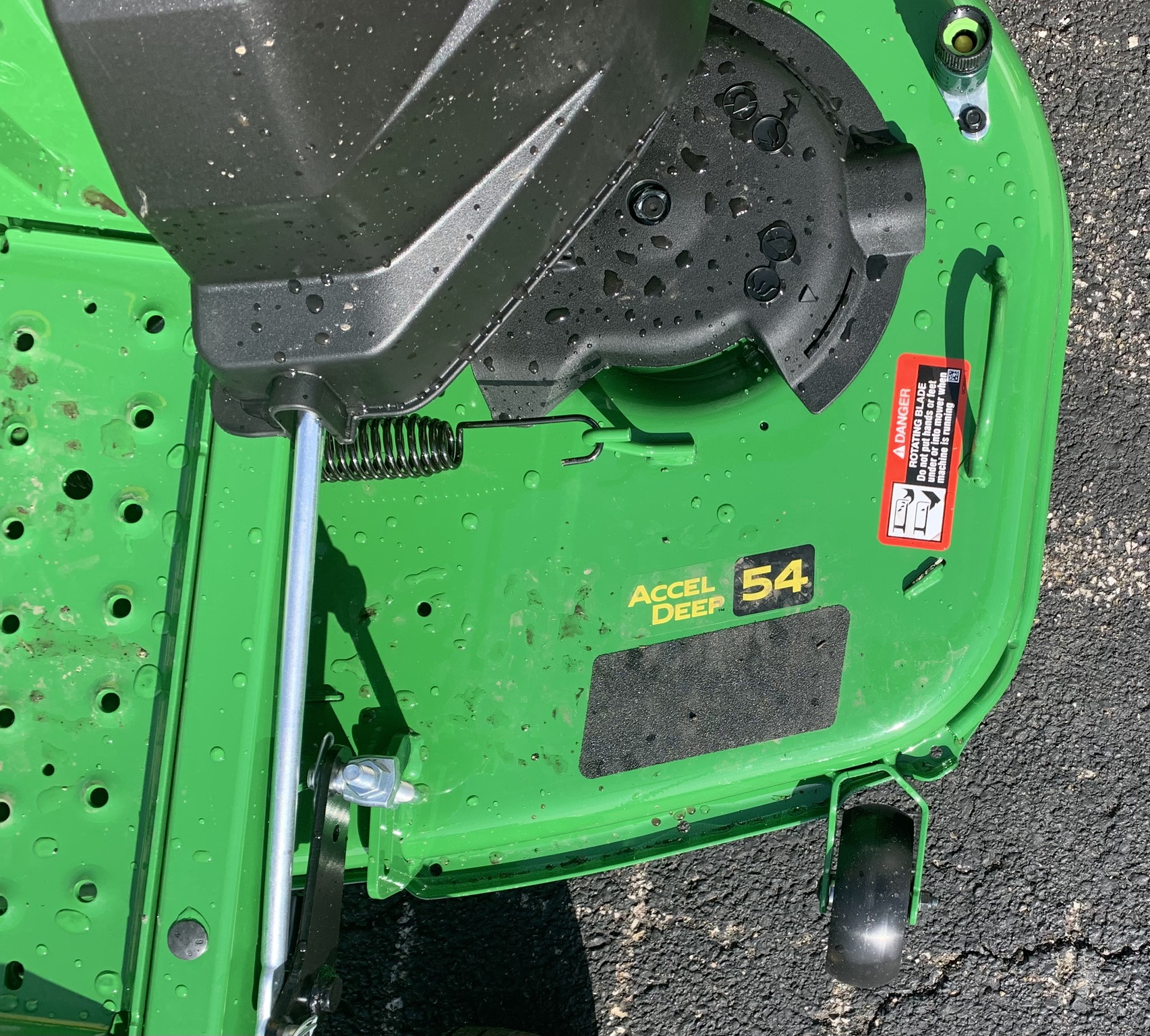 2025 John Deere Z515E 54