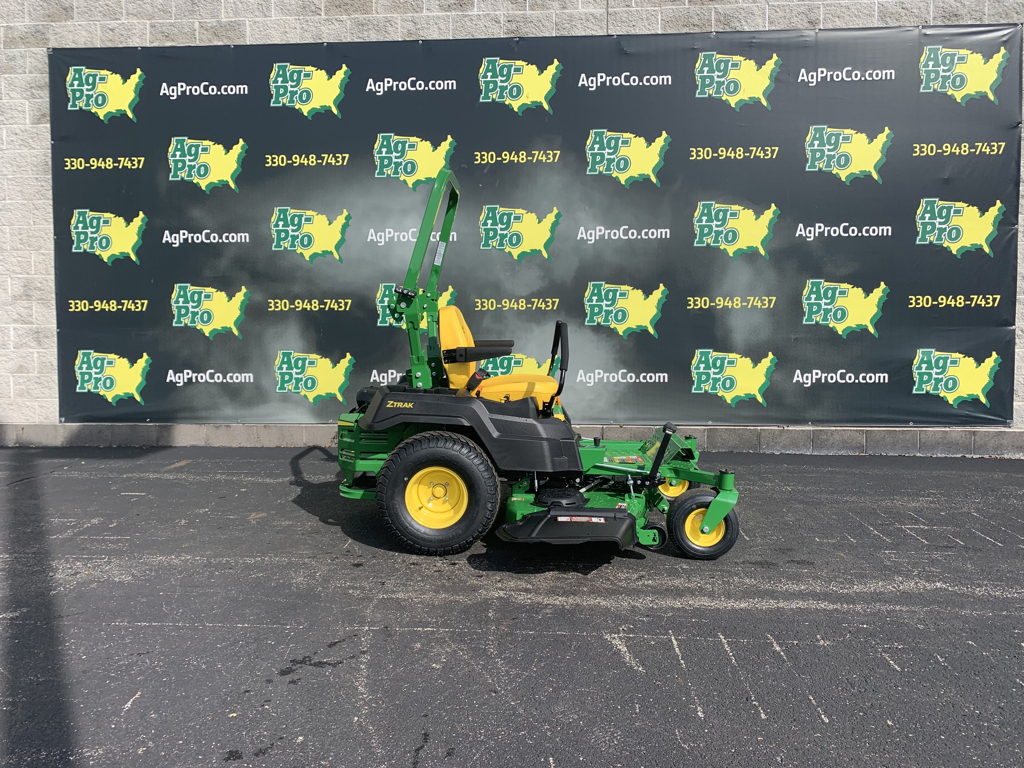 2025 John Deere Z515E 54