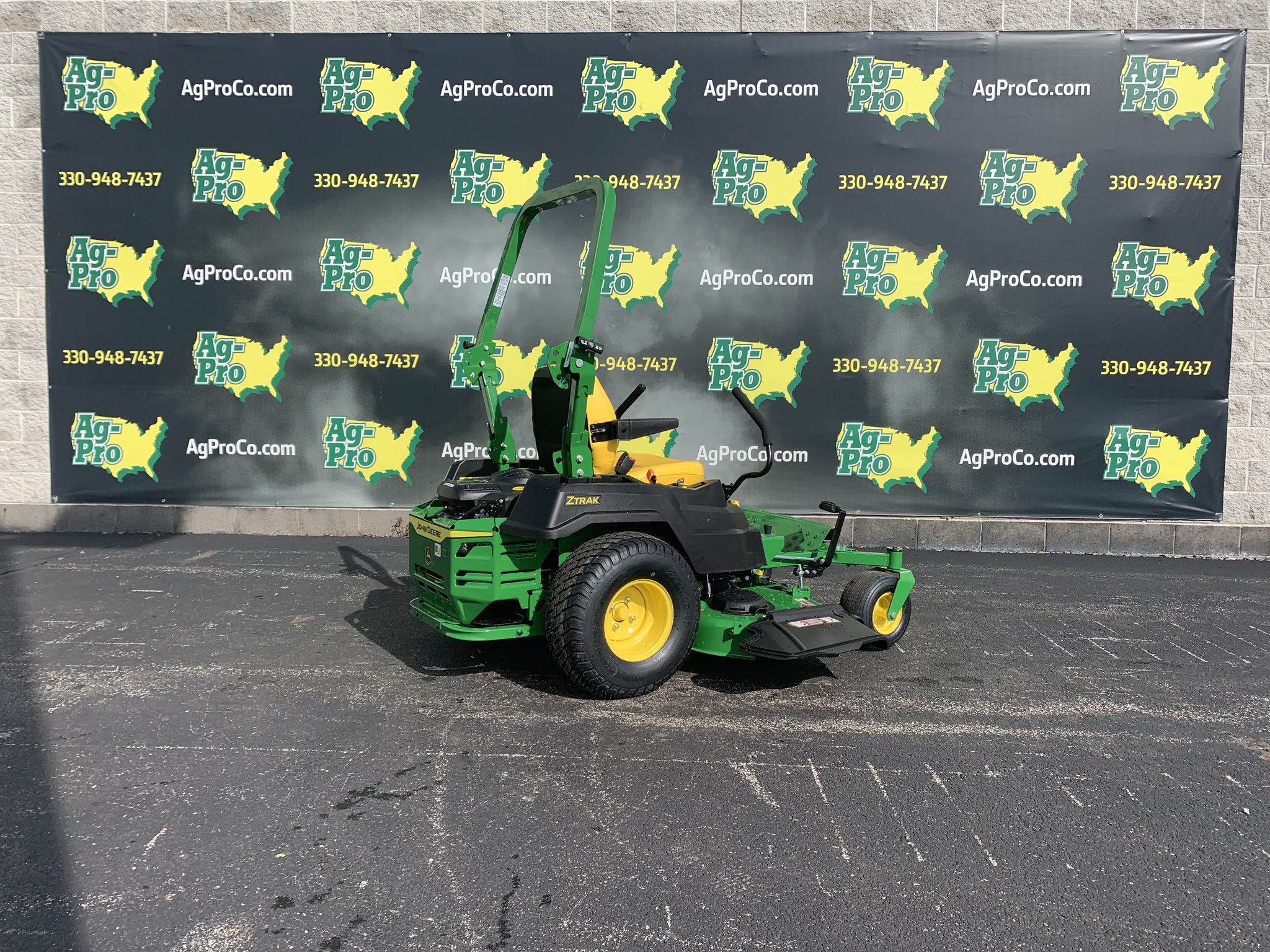 2025 John Deere Z515E 54