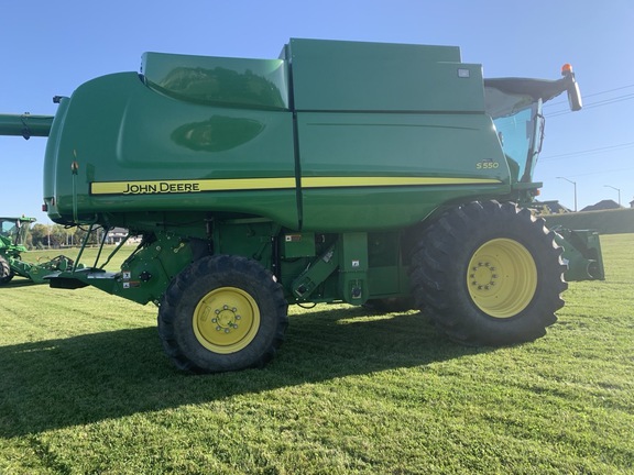 2013 John Deere S550 thumbnail 2