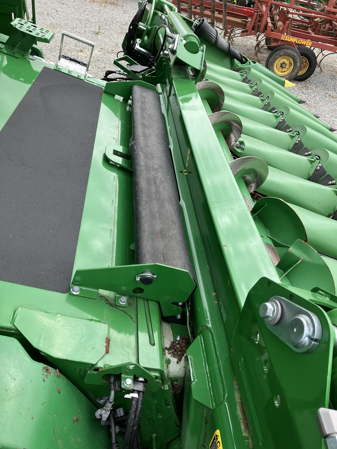 2024 John Deere C18F Image 9