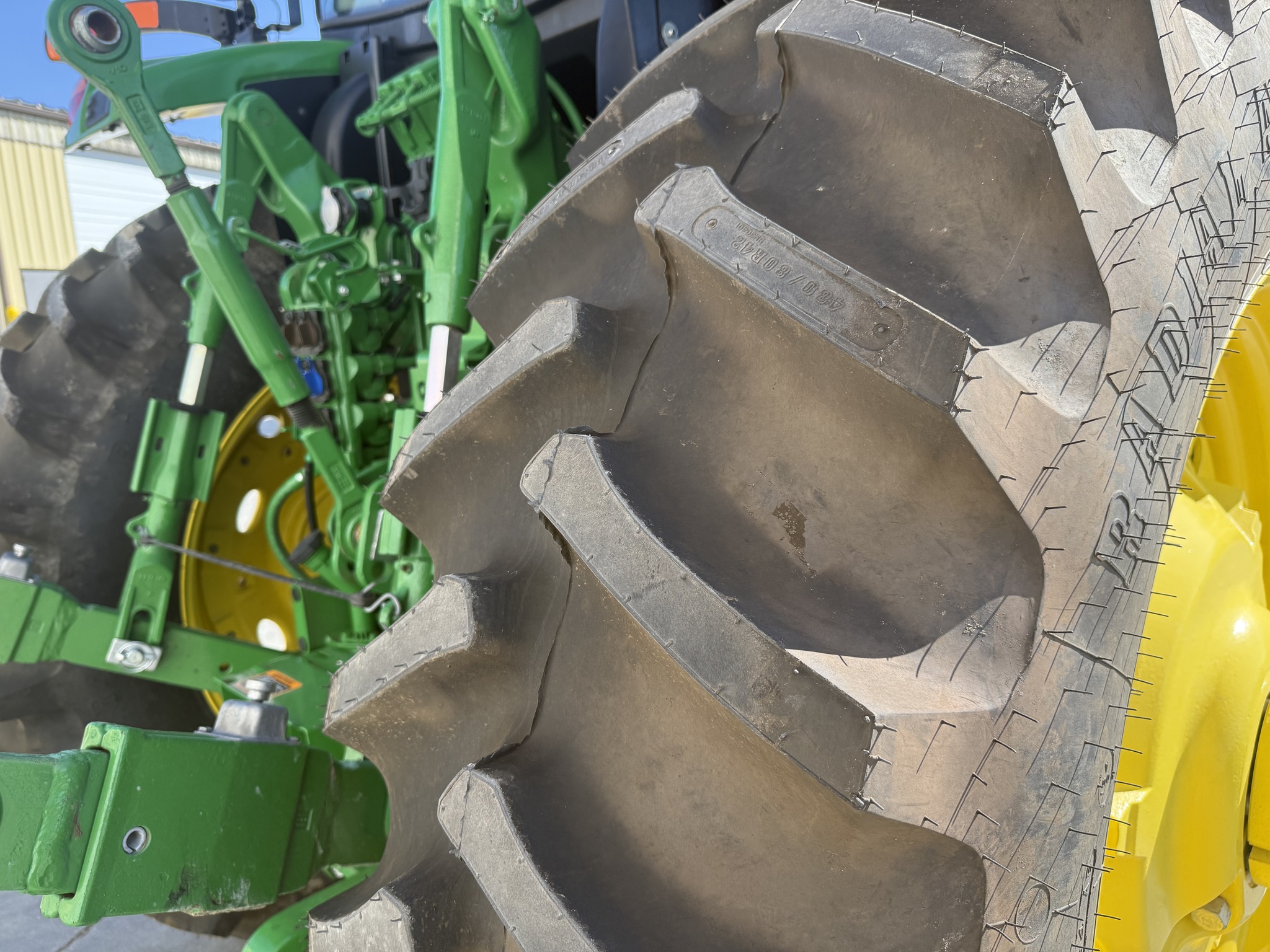 2023 John Deere 6R 155 Image 9