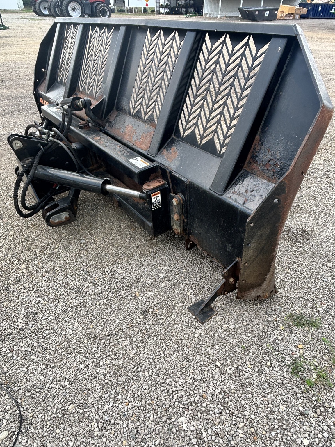 2013 Grouser AG 220 Image 6