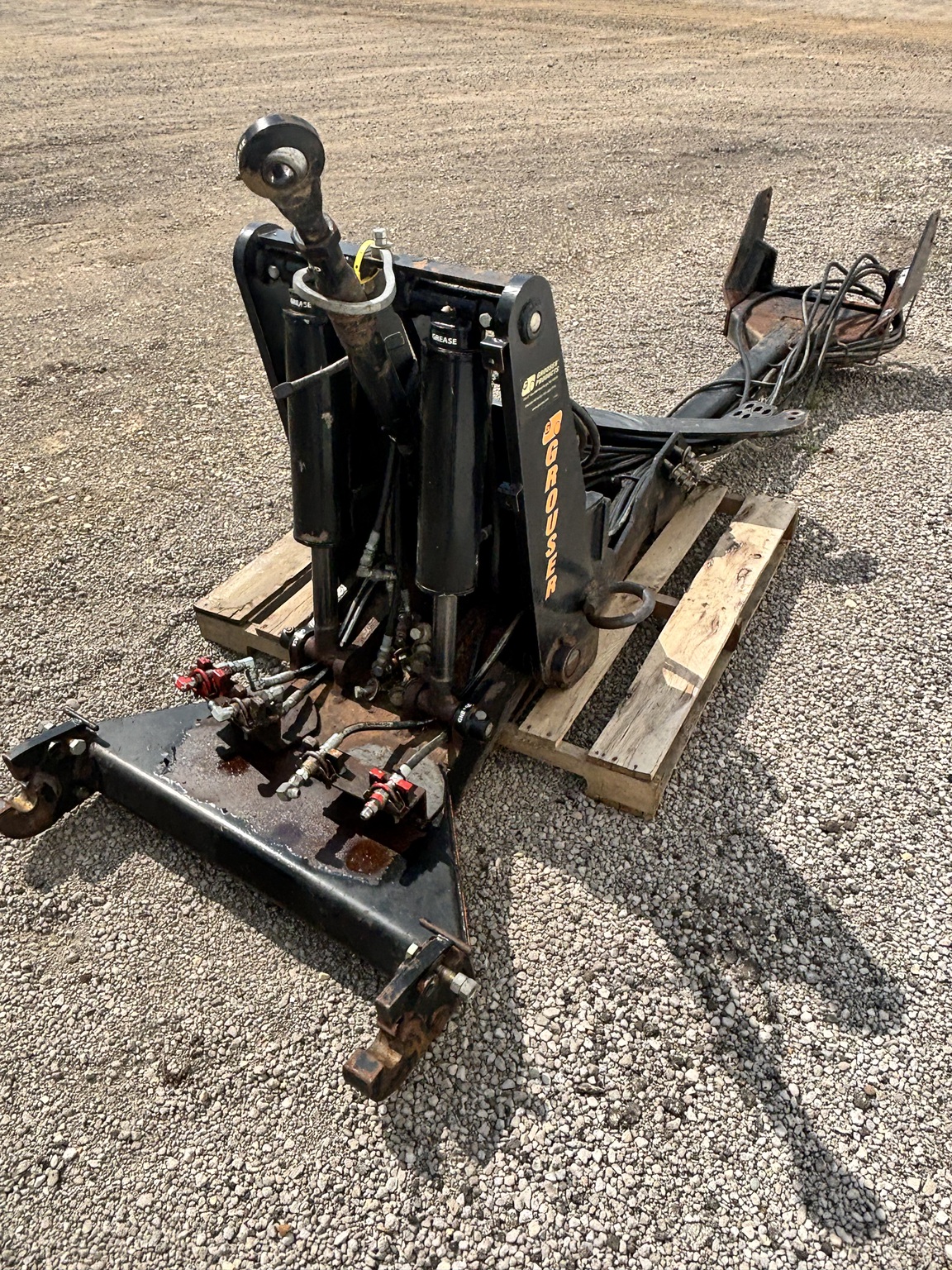 2013 Grouser AG 220 Image 12