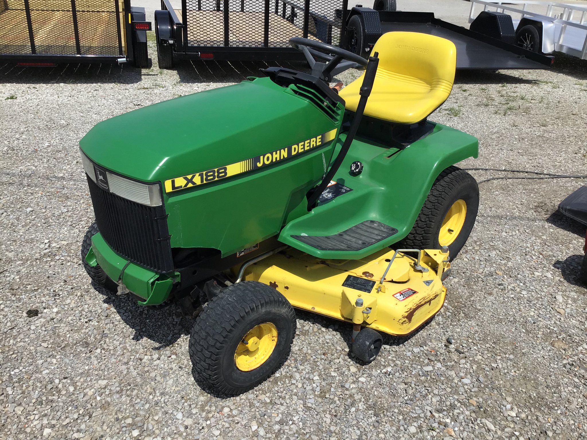 1995 John Deere LX188 Image 1