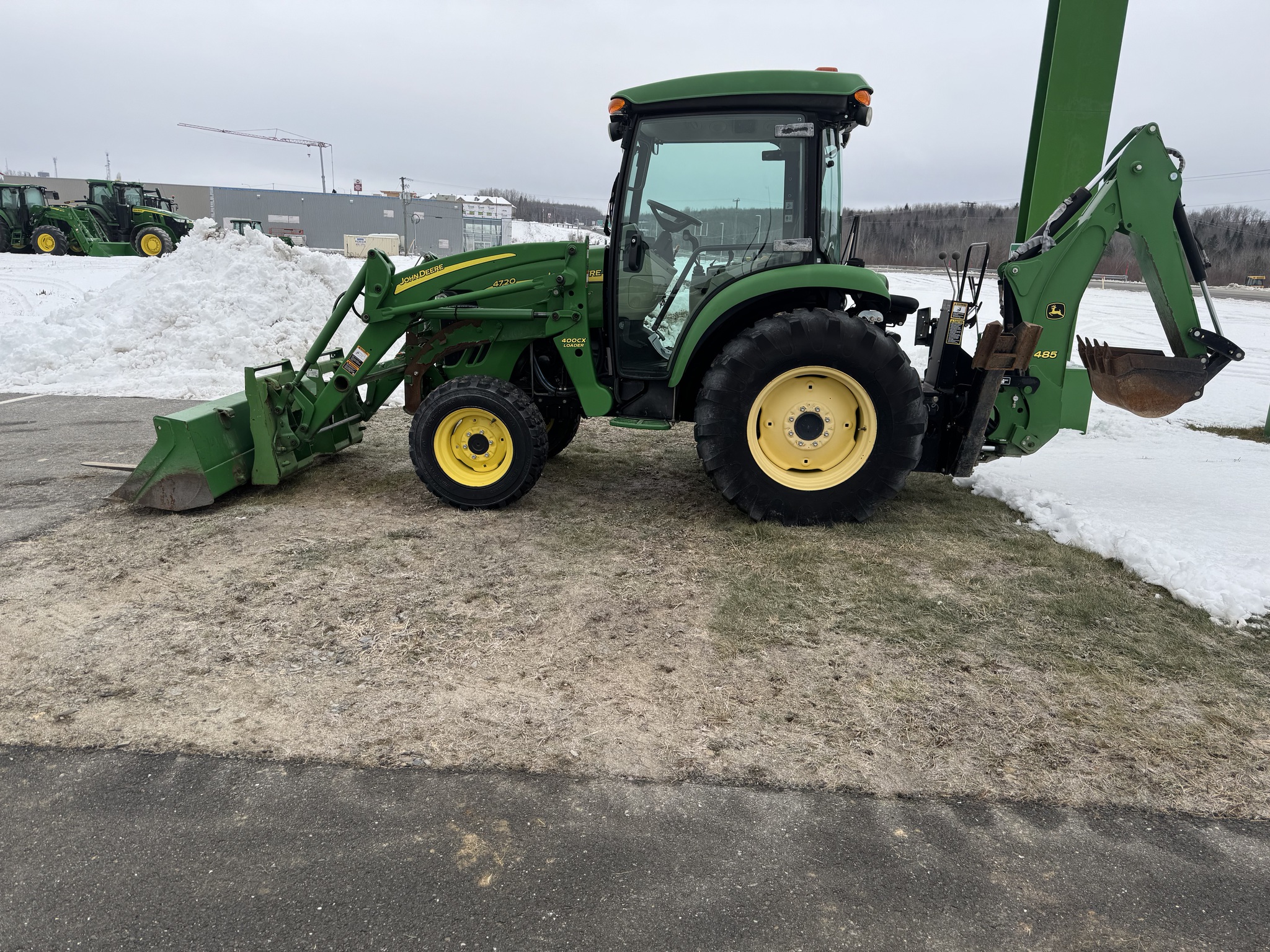 2012 John Deere 4720 Image 2