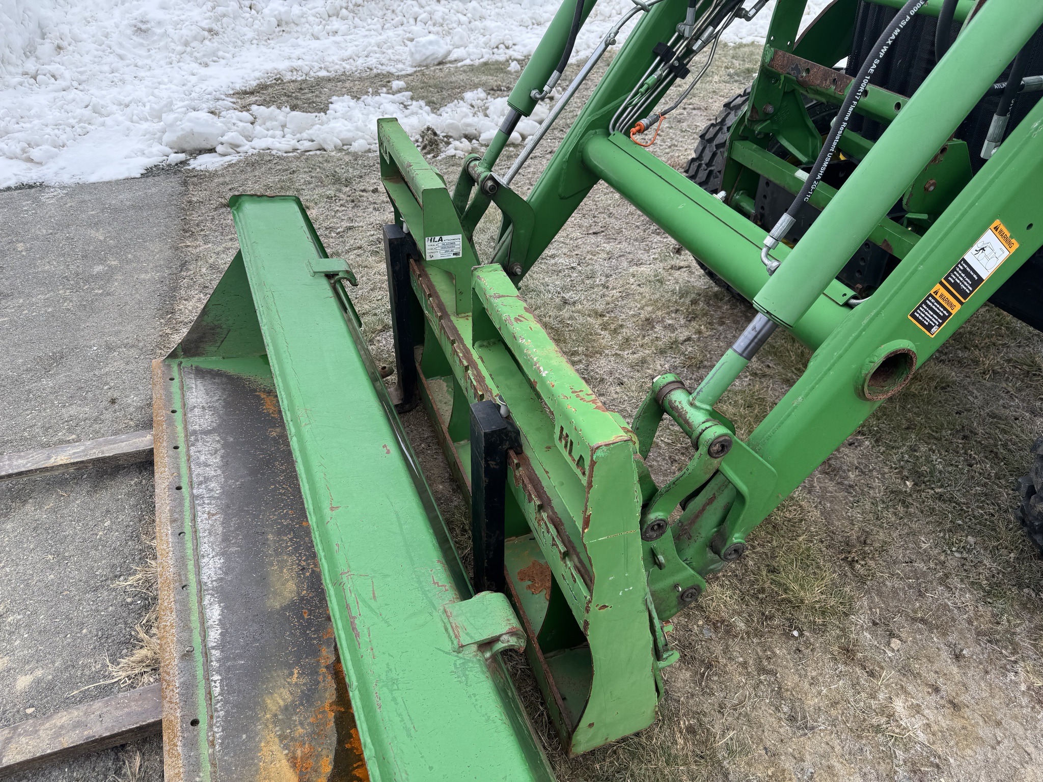2012 John Deere 4720 Image 11