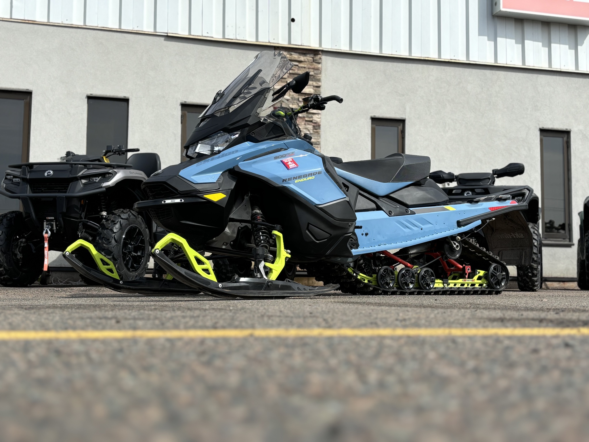 2022 Ski Doo Renegade Enduro Image 3