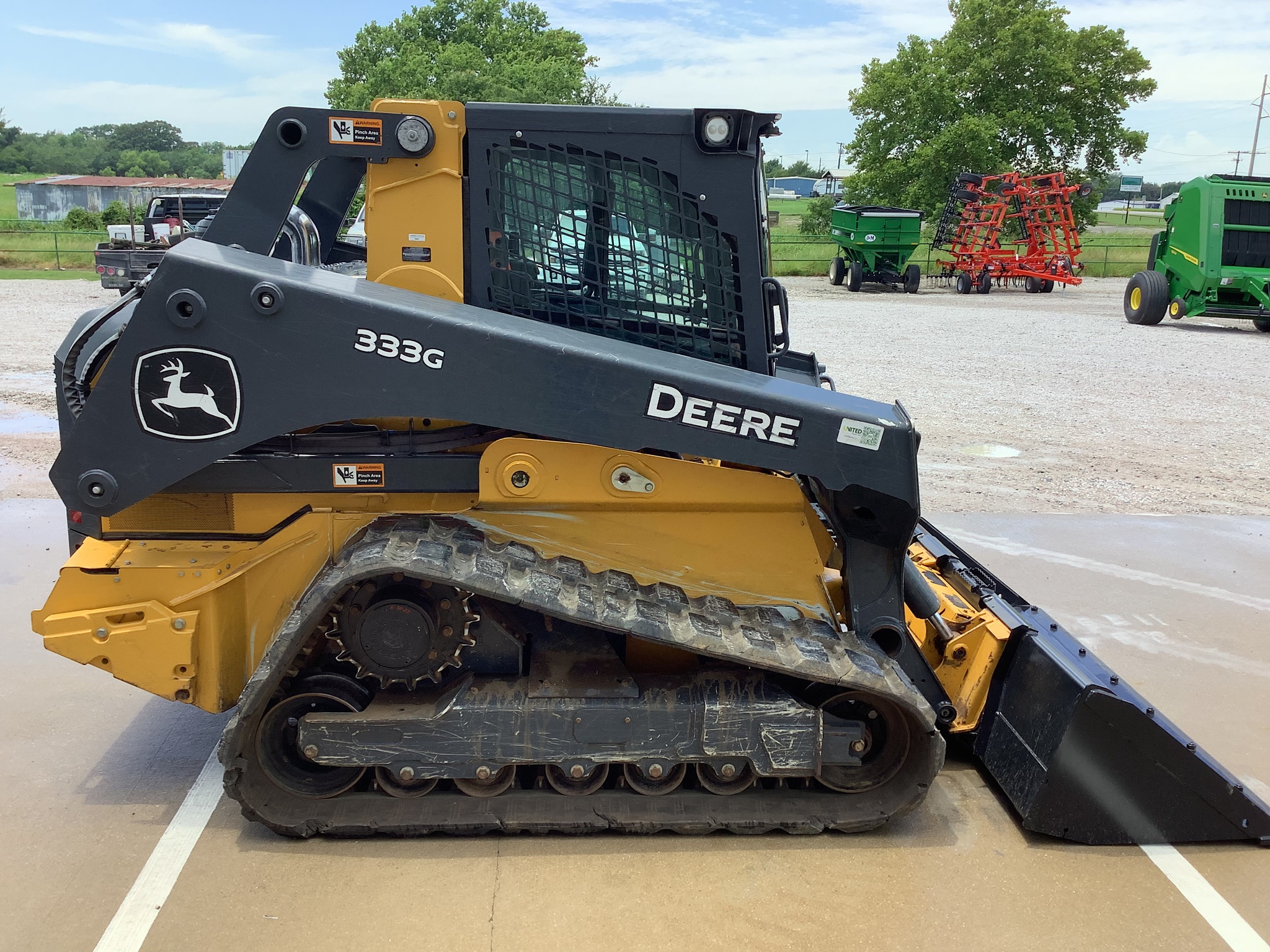 2021 John Deere 333G Image 2