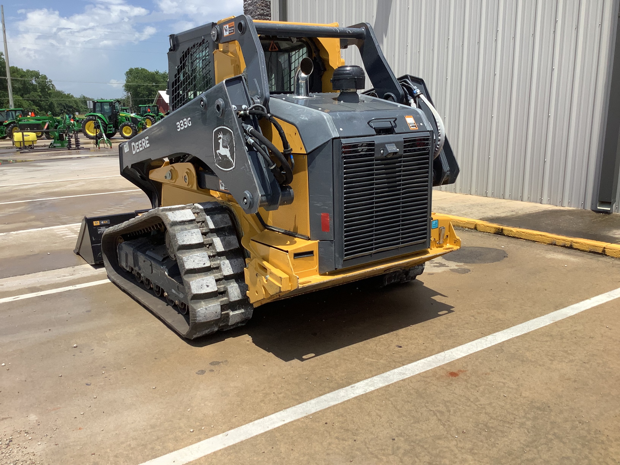 2021 John Deere 333G Image 6