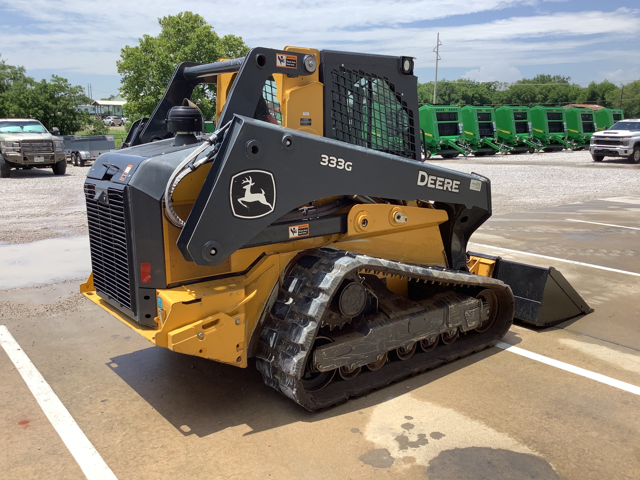 2021 John Deere 333G Image 4