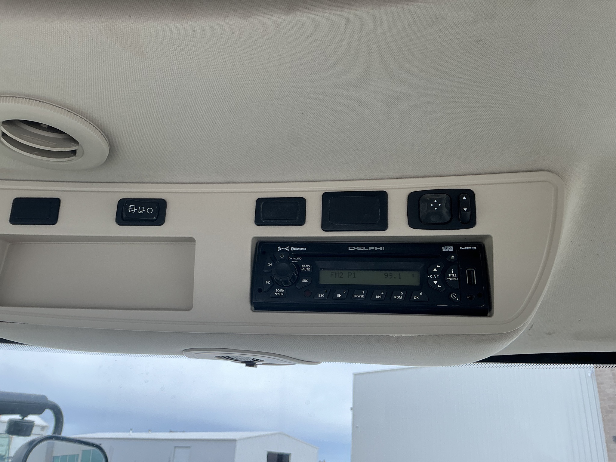 2010 John Deere 8295R Image 24