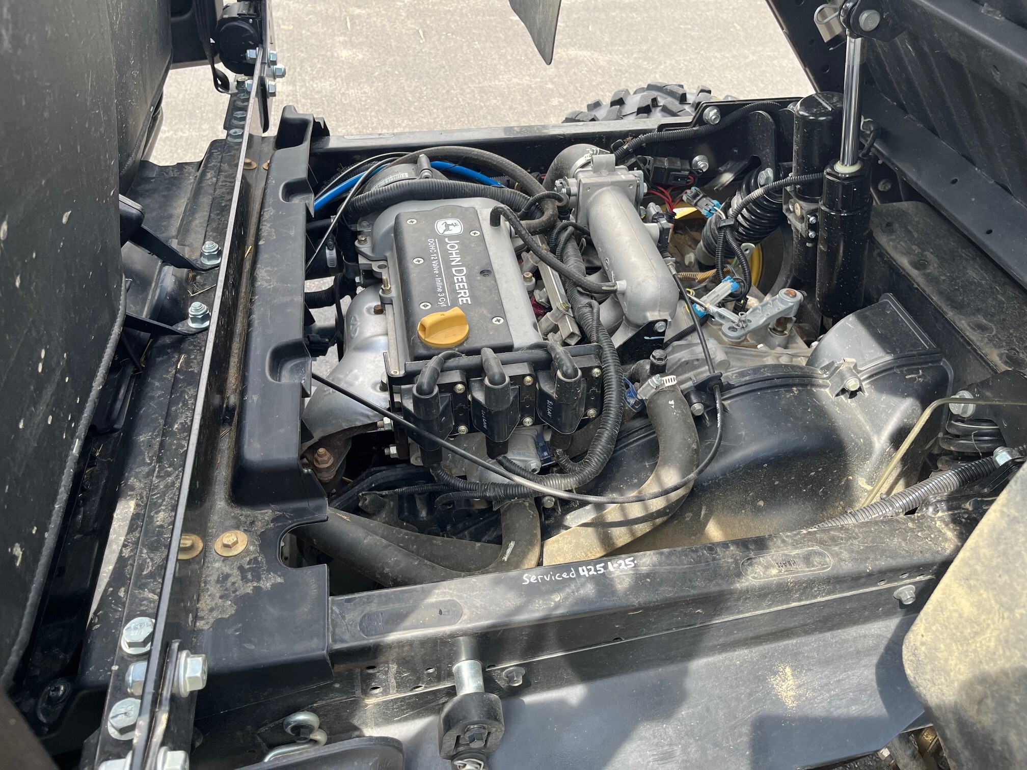 2017 John Deere XUV 825i Image 6
