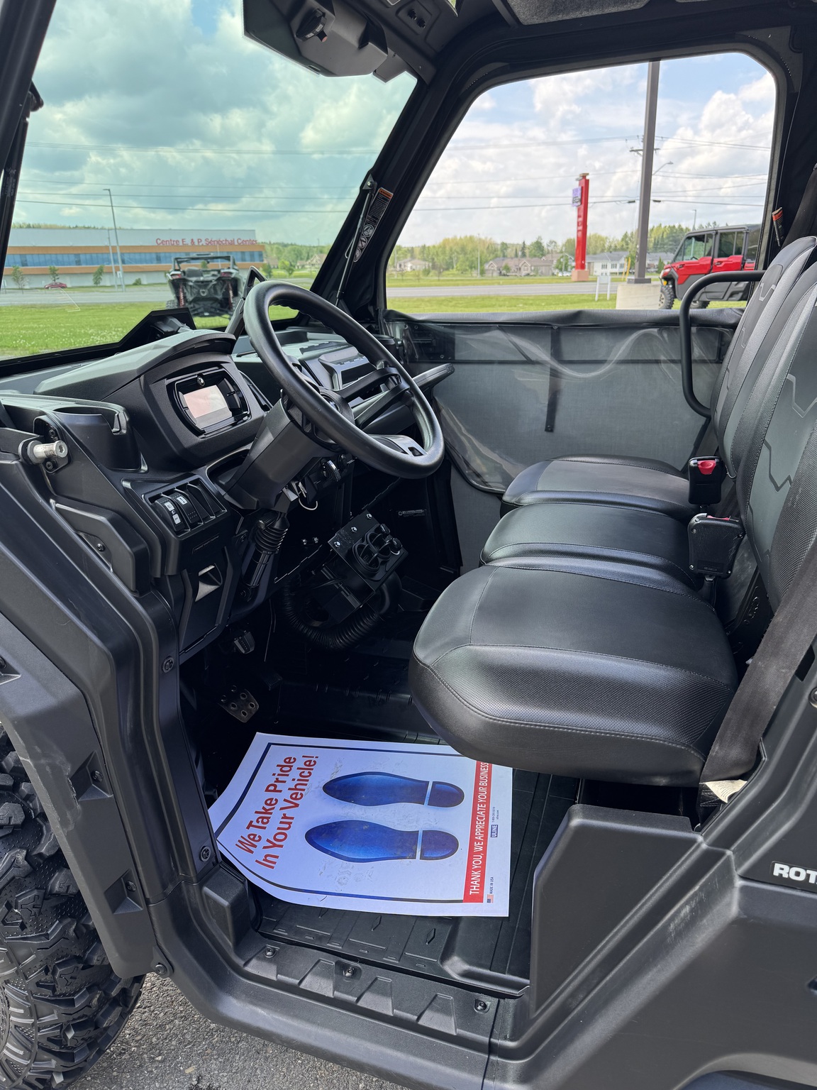 2020 Can-Am Defender HD8 XT Image 12