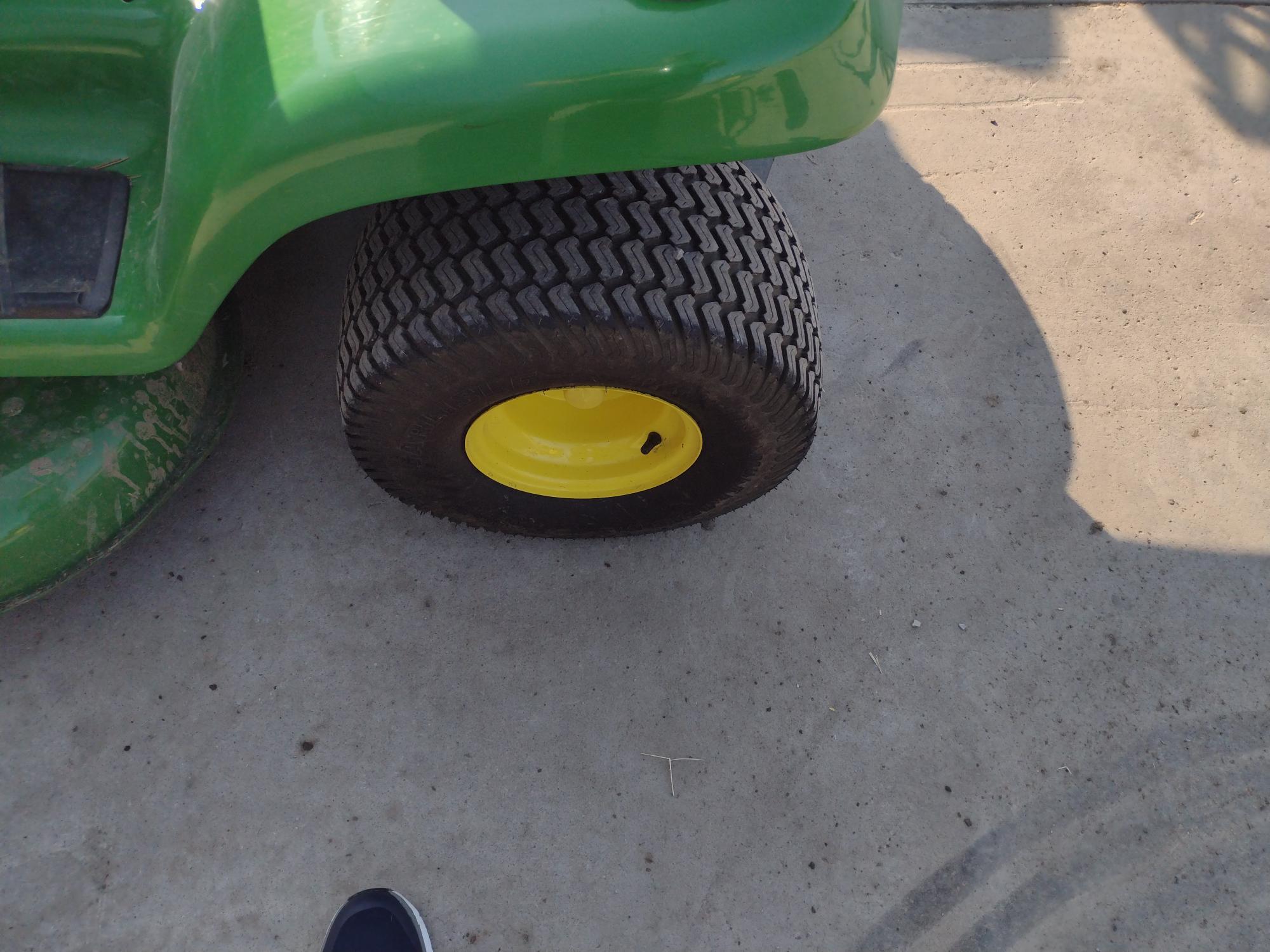 2023 John Deere X350 Image 4