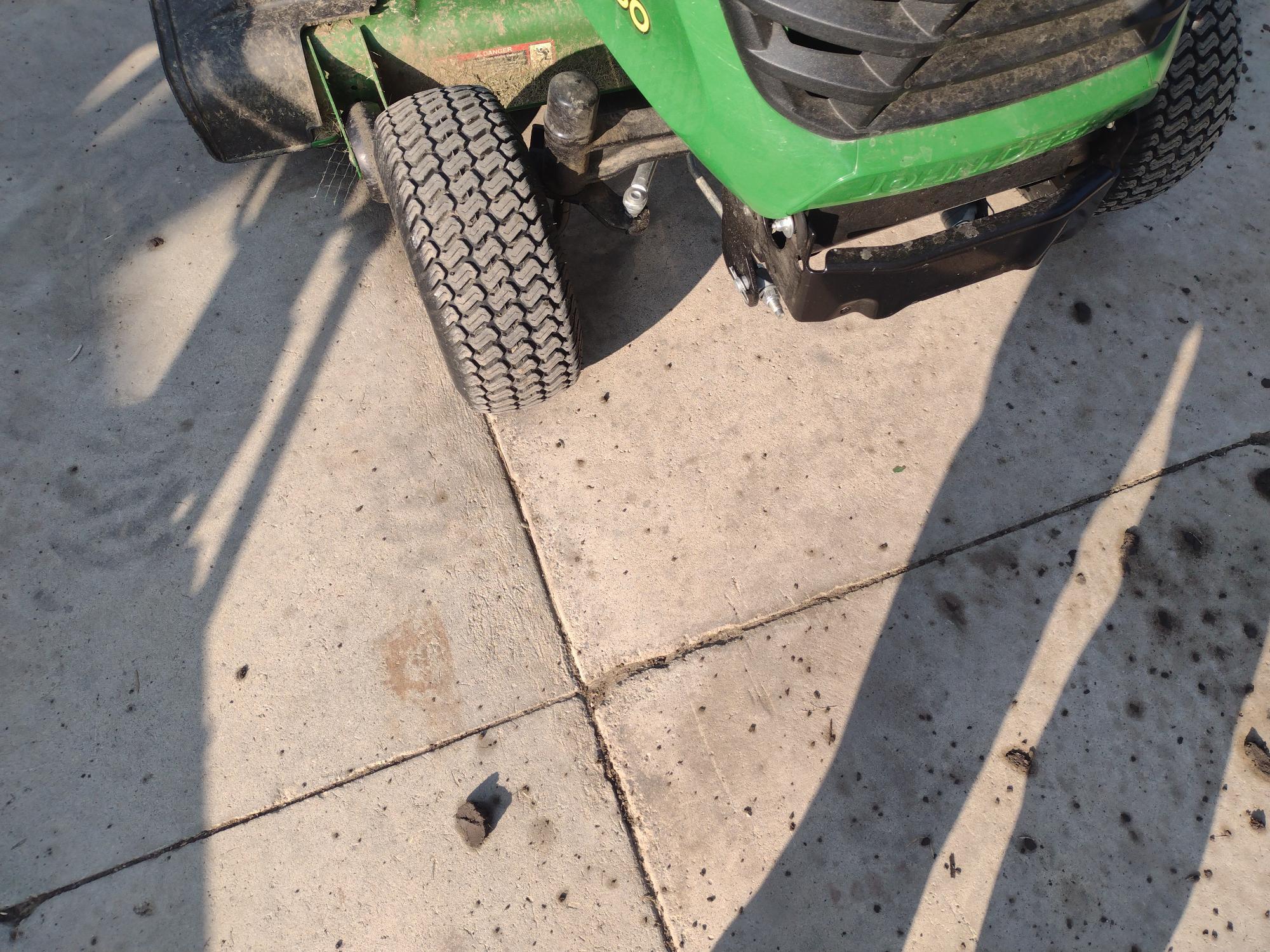 2023 John Deere X350 Image 7