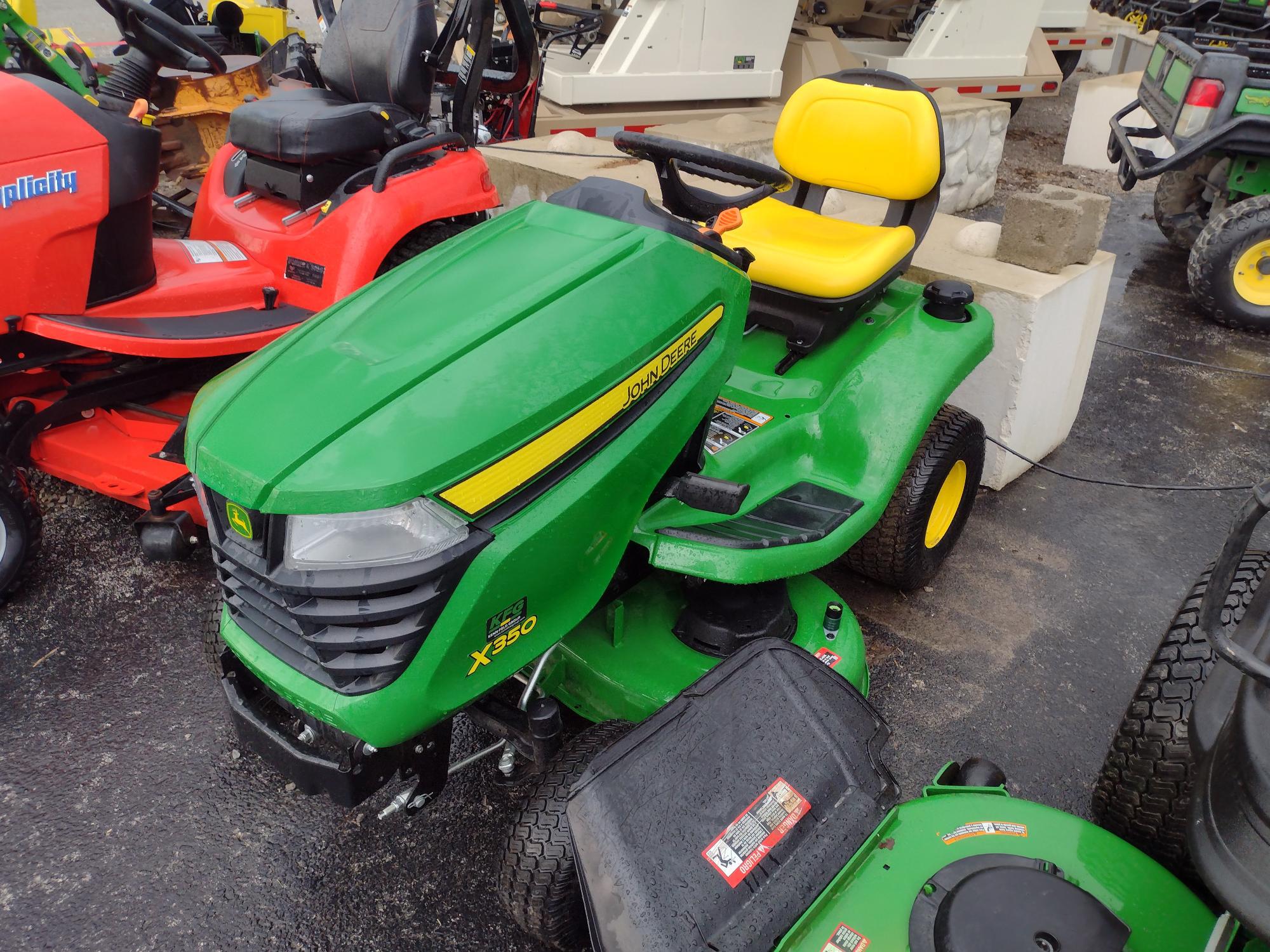 2023 John Deere X350 Image 1
