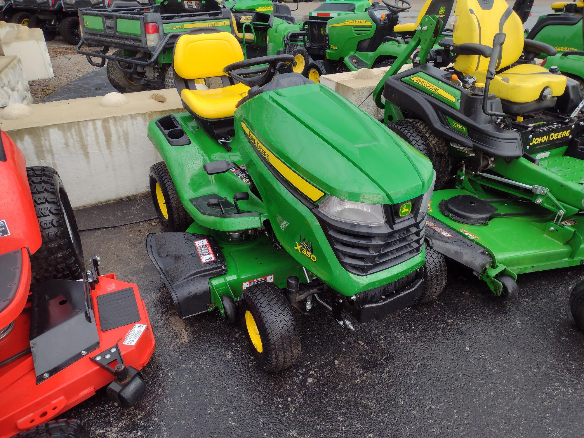 2023 John Deere X350 Image 2