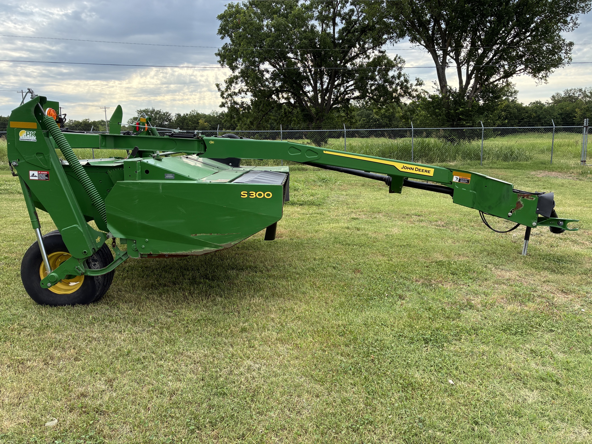 2022 John Deere S300 Image 6