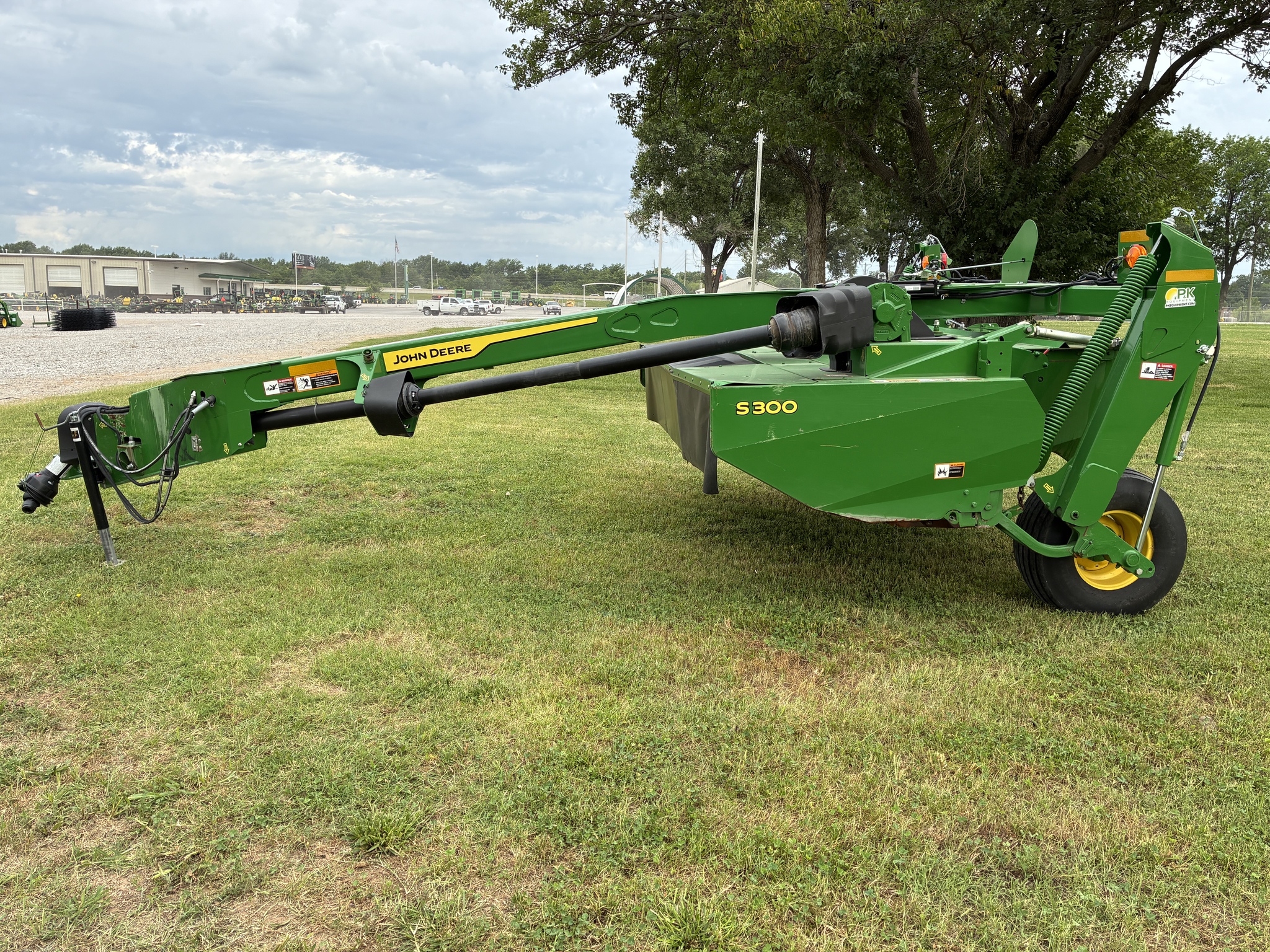 2022 John Deere S300 Image 2