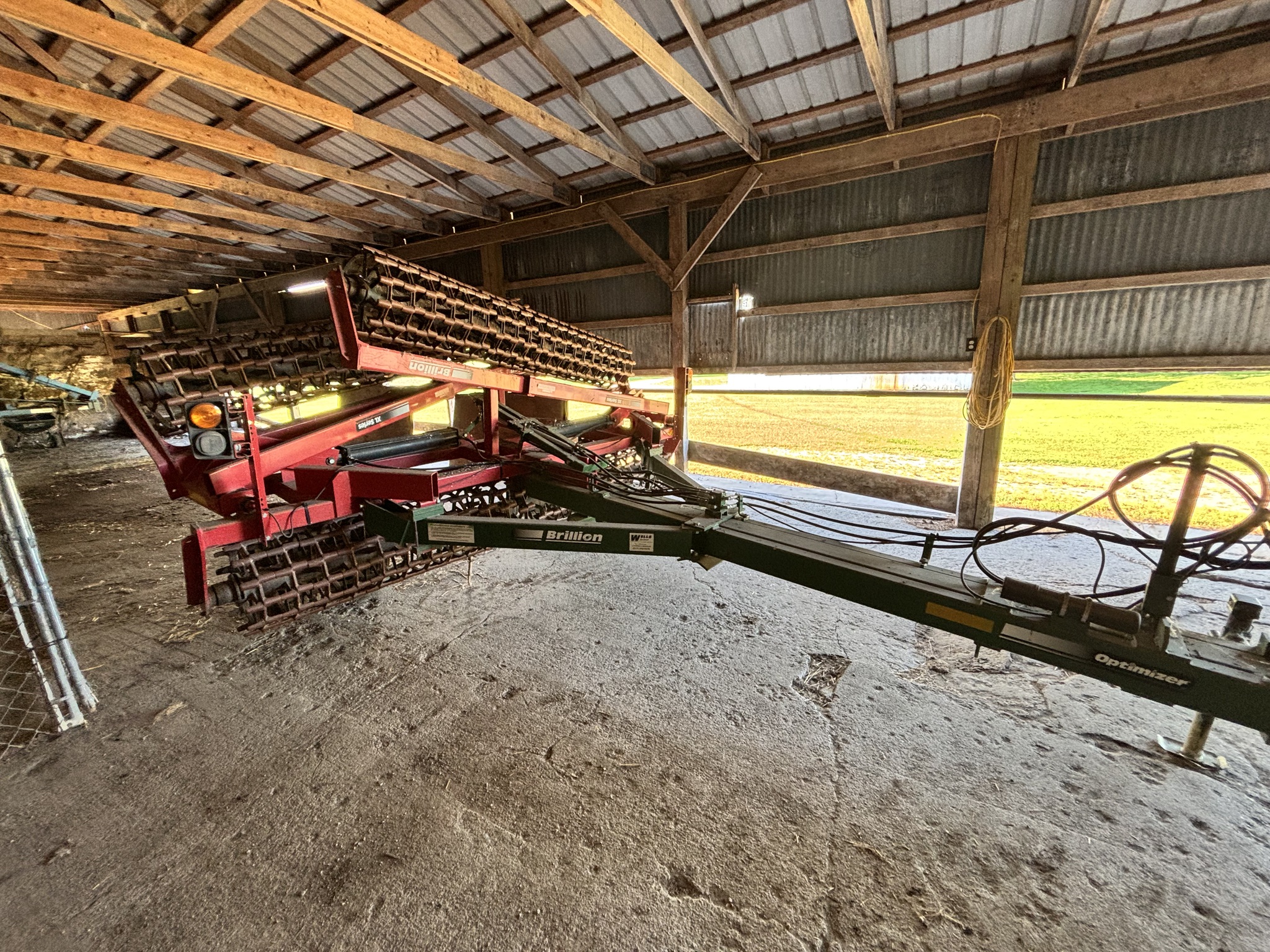 Brillion XL-144 Image 3
