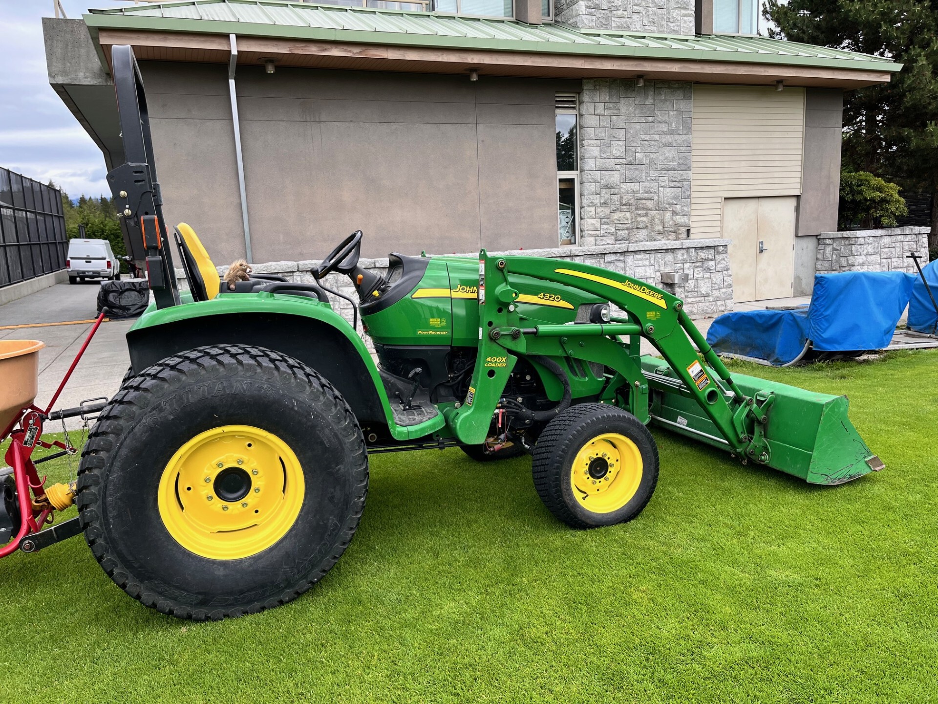 2008 John Deere 4320 Image 2