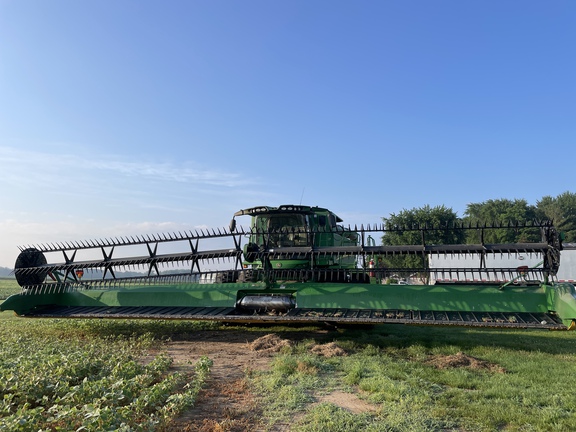 Photo of 2019 John Deere 745FD