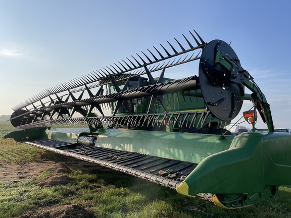 Photo of 2019 John Deere 745FD