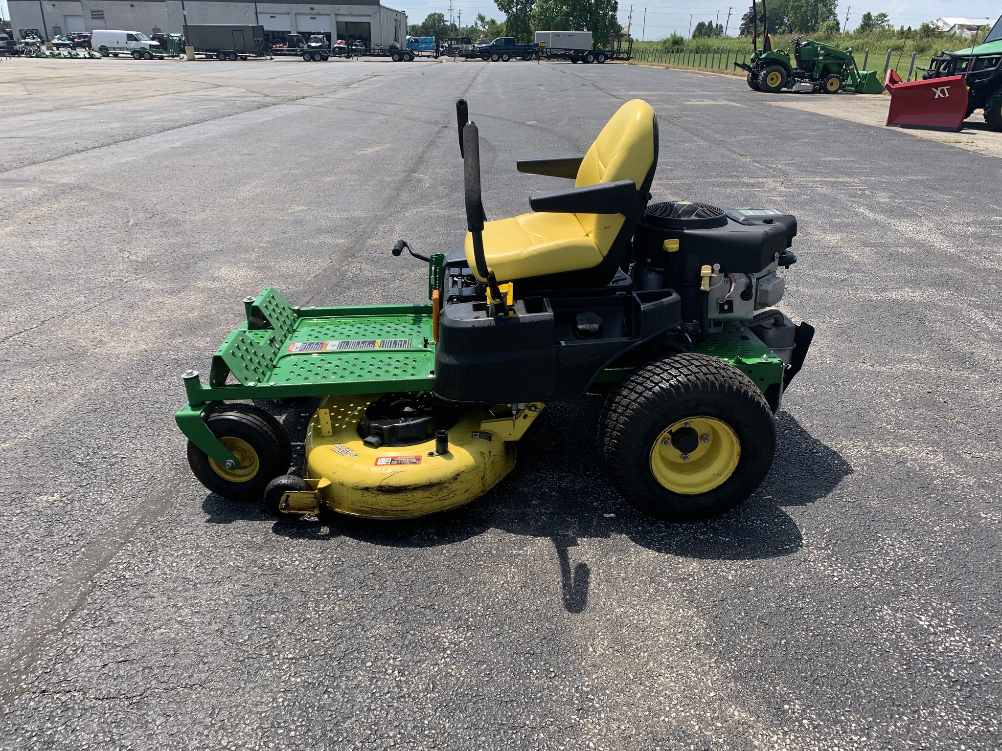 2017 John Deere Z335M Image 3