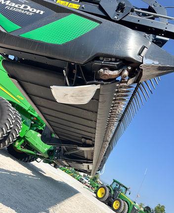 2020 MacDon FD145