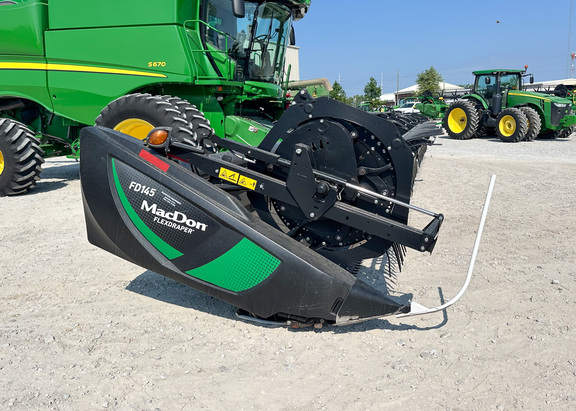2020 MacDon FD145