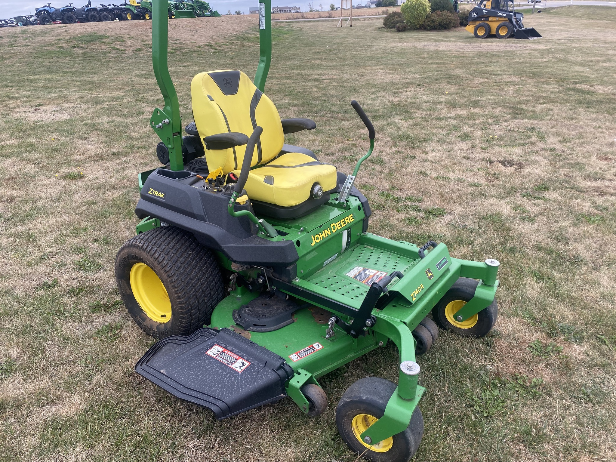 2019 John Deere Z740R Image 5