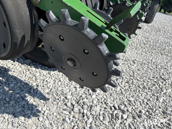 Photo of 2011 John Deere 1790
