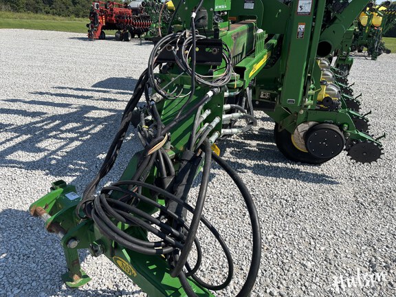 Photo of 2011 John Deere 1790