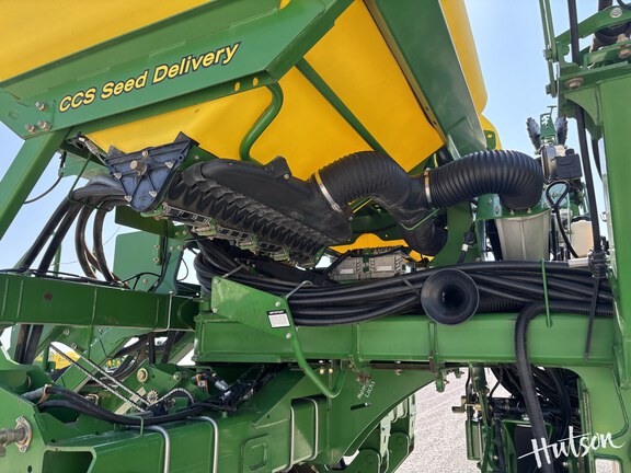 Photo of 2011 John Deere 1790