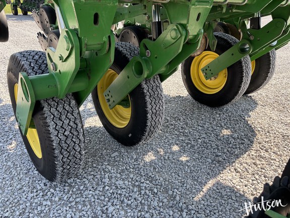Photo of 2011 John Deere 1790